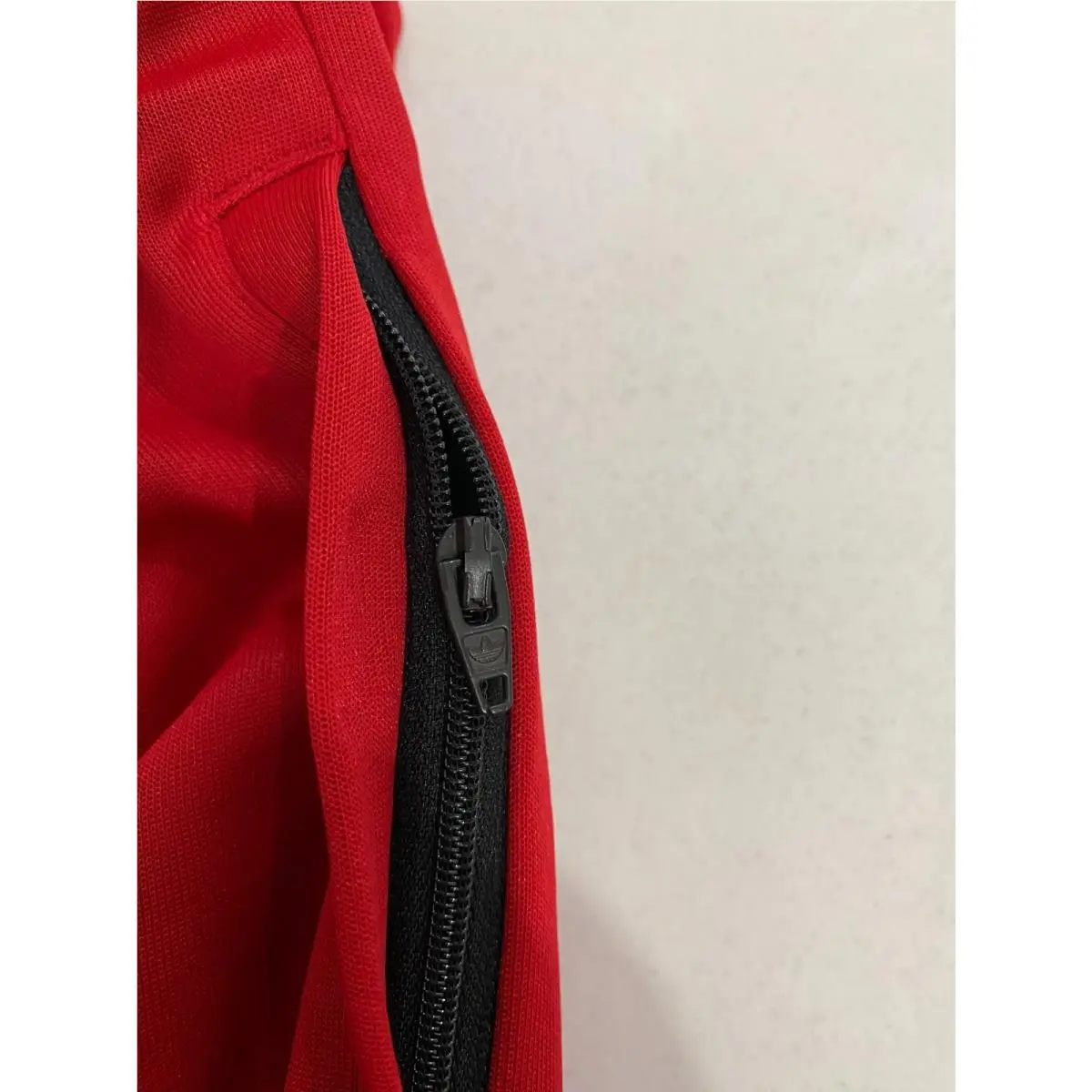Adidas clothing - Better Scarlet Black 3