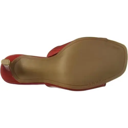 DKNY shoes - Red Bronx (UPC: 603556108079) 0