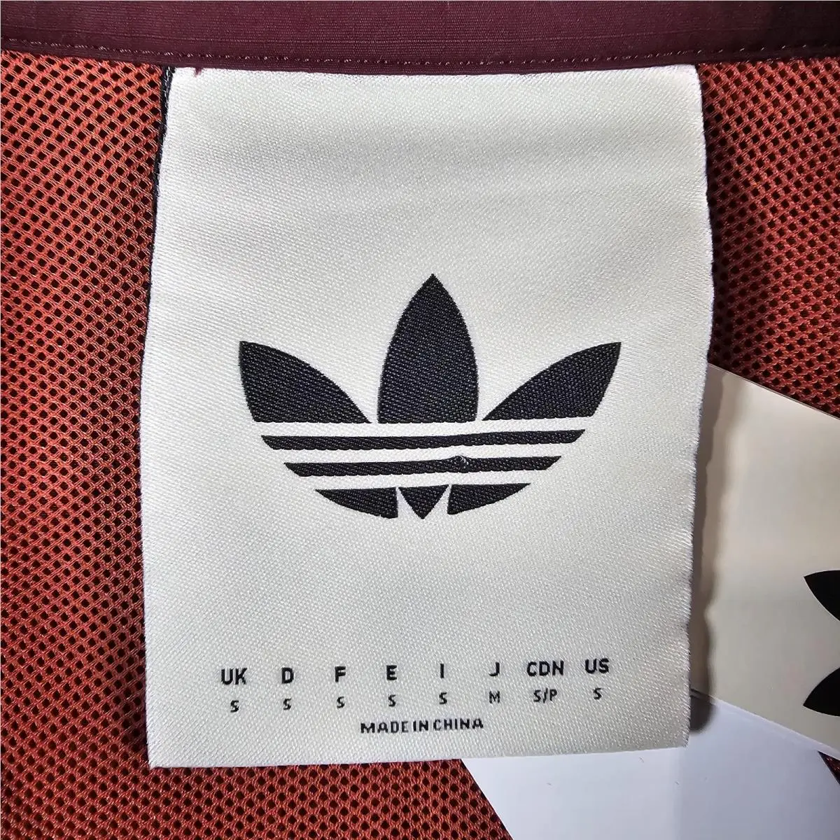 Adidas clothing - Maroon 1