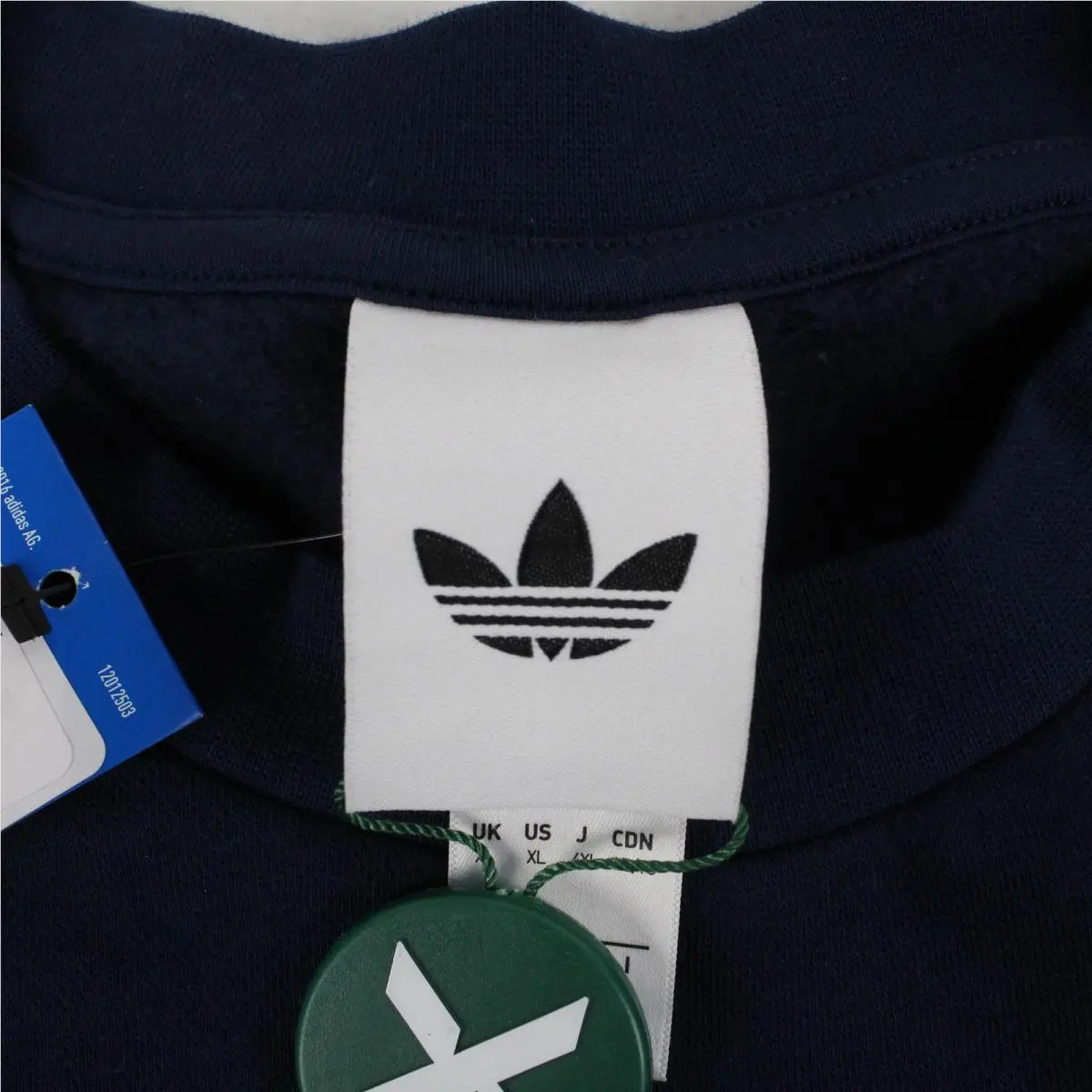 Adidas clothing - Blue (UPC: 4068815696142) 3