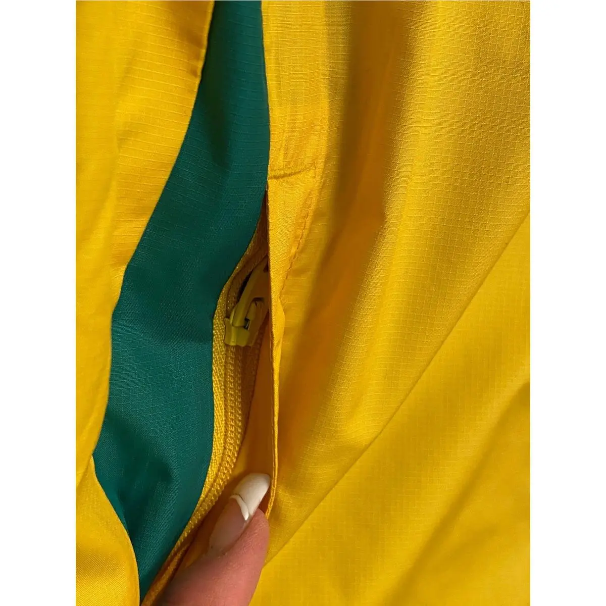 Adidas clothing - Reversable - Reversable - Yellow (UPC: 197609465702) 9