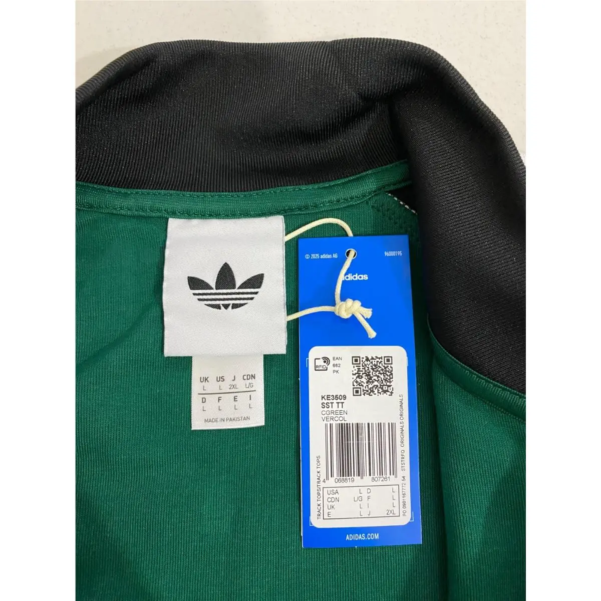 Adidas clothing - Collegiate Green White 2