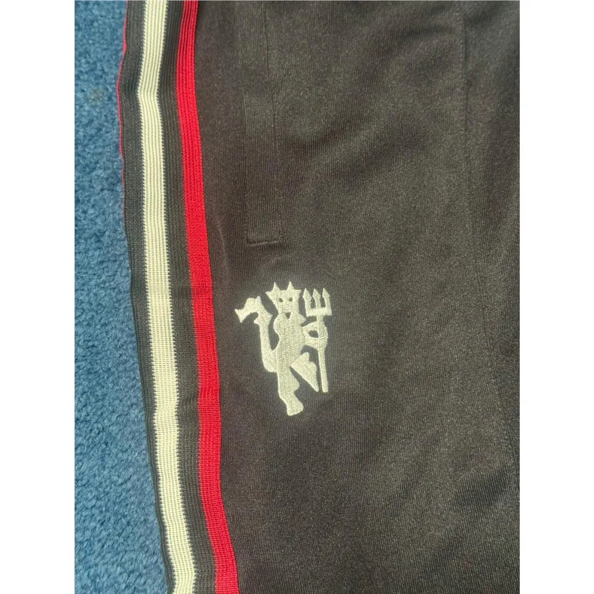 Adidas clothing - adidas MUFC OG TP - MUFC - JM5560 - Black 2