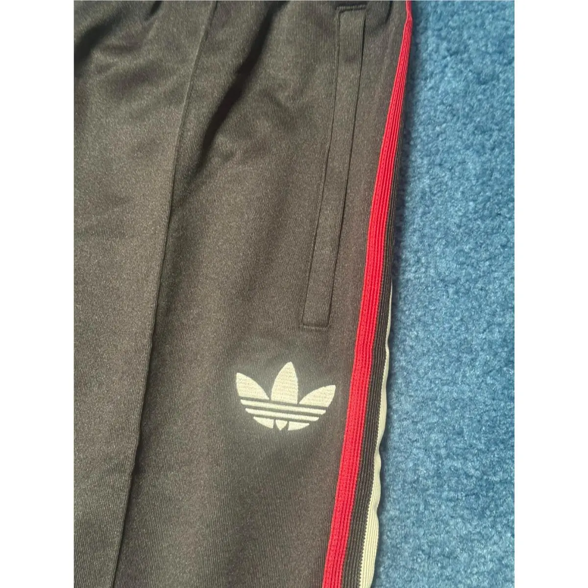 Adidas clothing - adidas MUFC OG TP - MUFC - JM5560 - Black 3