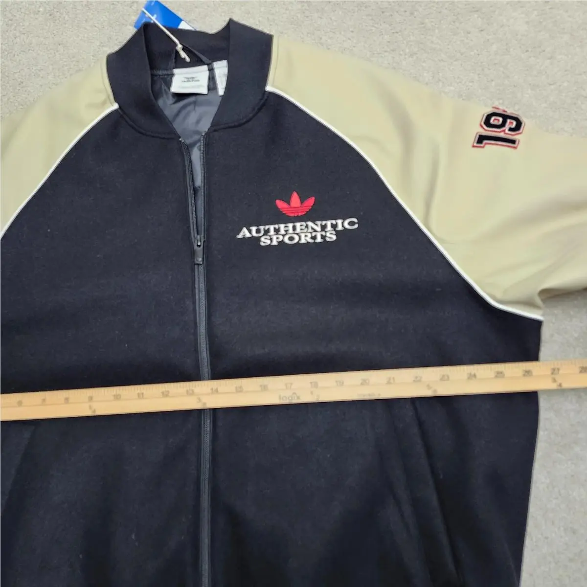 Adidas clothing - Black 9