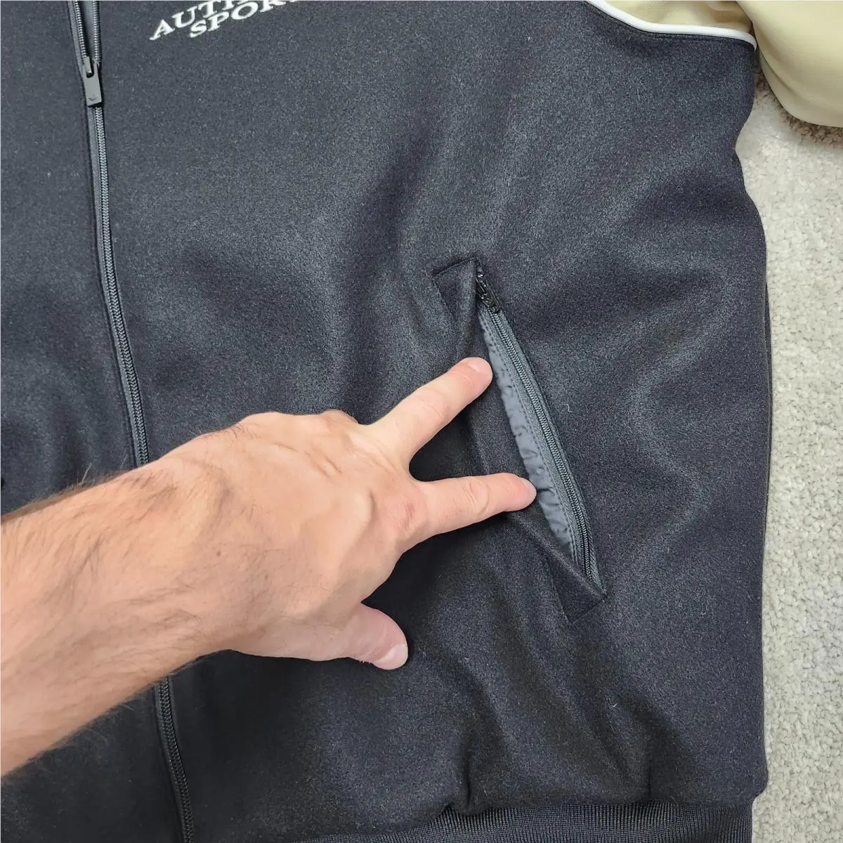 Adidas clothing - Black 3