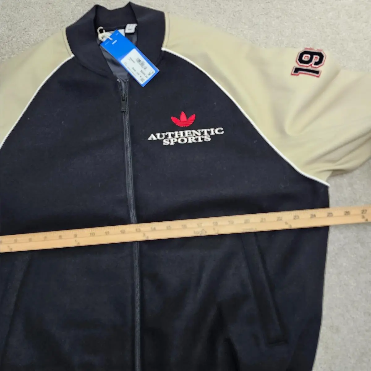 Adidas clothing - Black 9