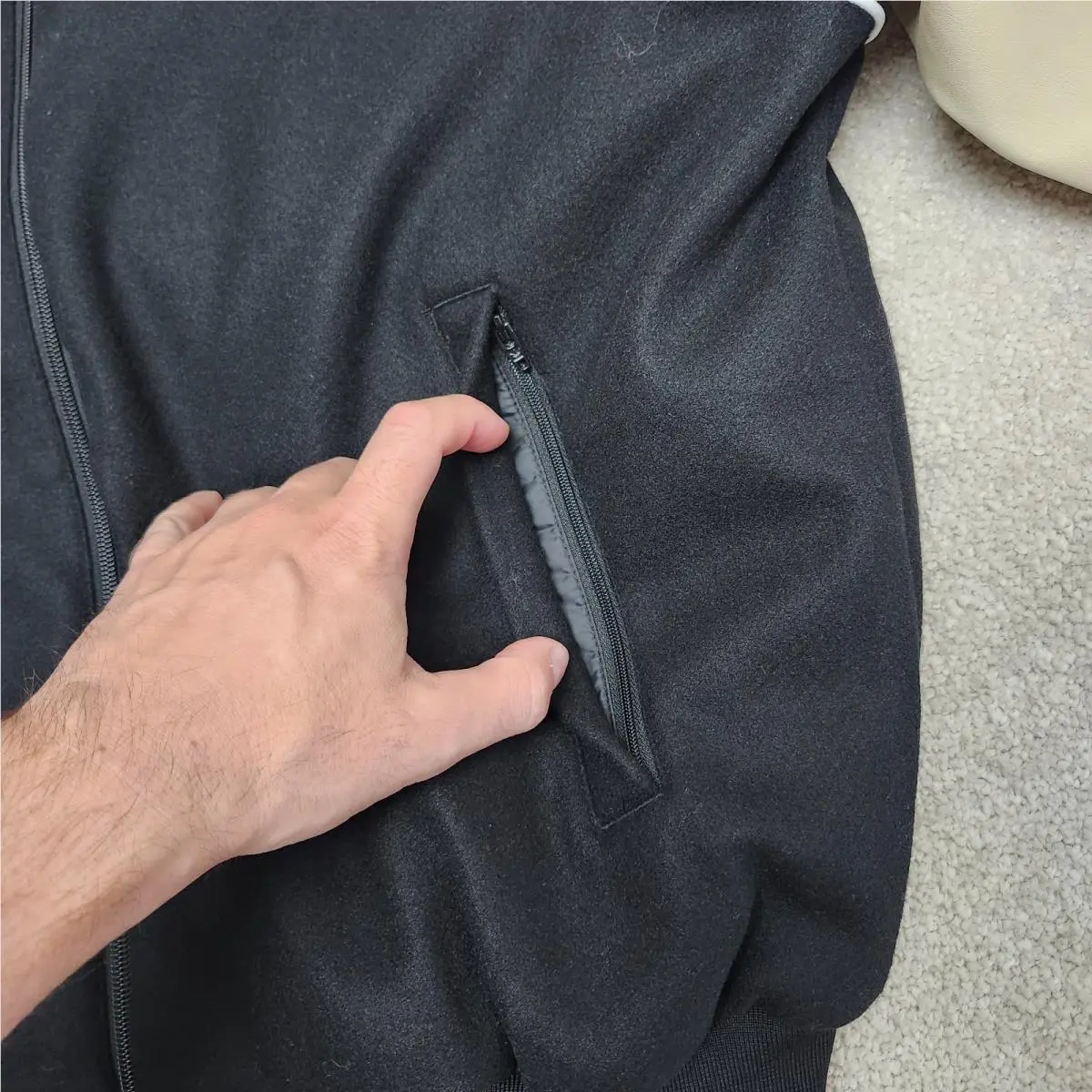 Adidas clothing - Black 3