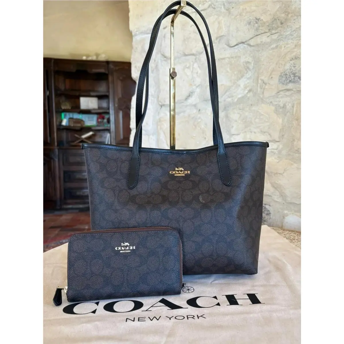 Coach Medium City Tote Bag Signature Canvas + Med Id Zip Wallet Walnut/black