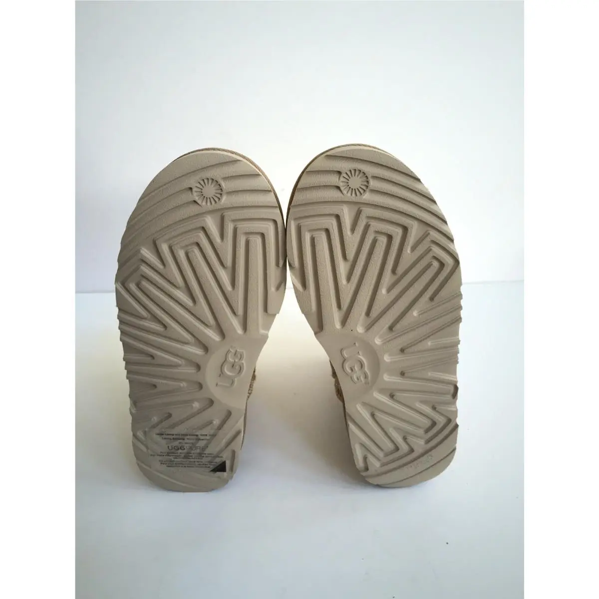 UGG shoes - GOLD 3