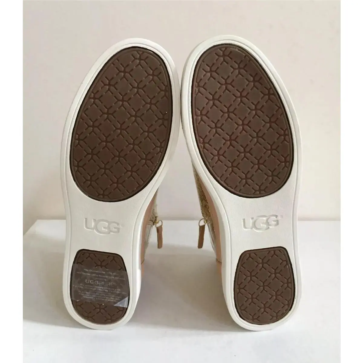UGG shoes - GOLD 3