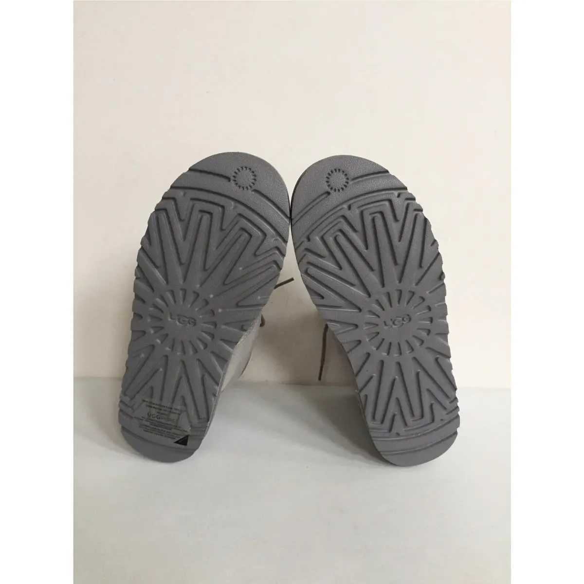 UGG shoes - SEAL 3