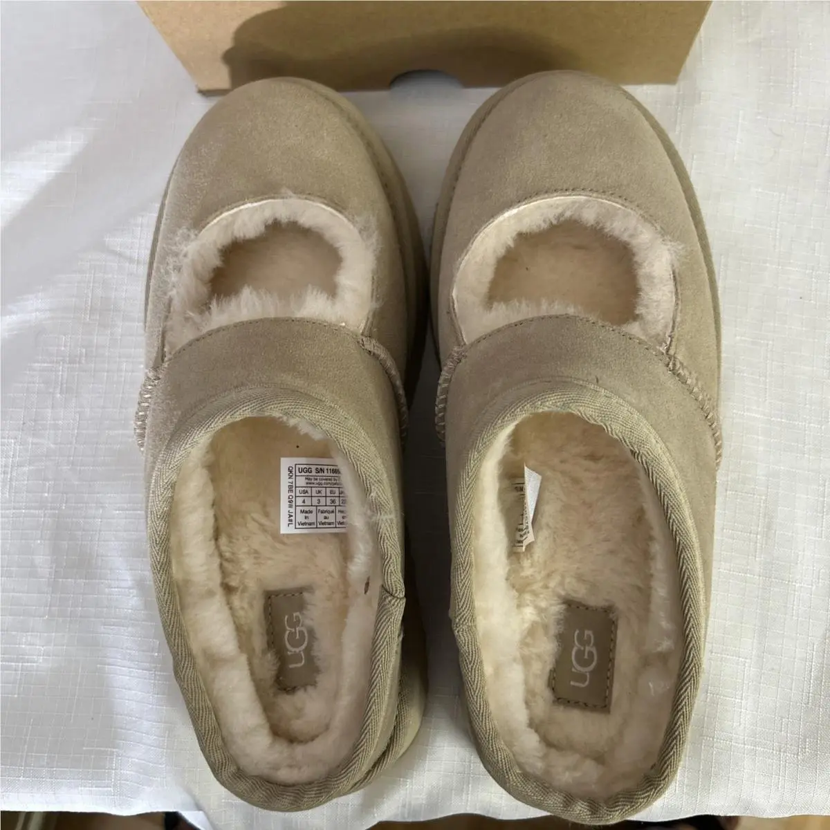 UGG shoes - Mustard Seed 1