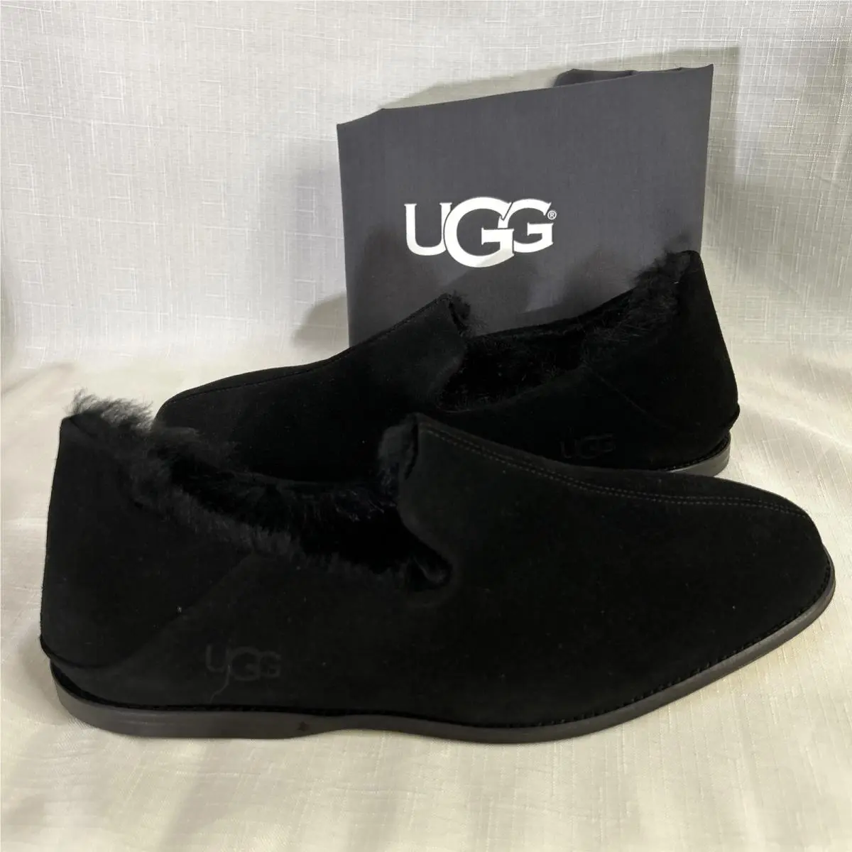 UGG shoes - UGG Chateau - Chateau - Black (UPC: 192410615278) 0