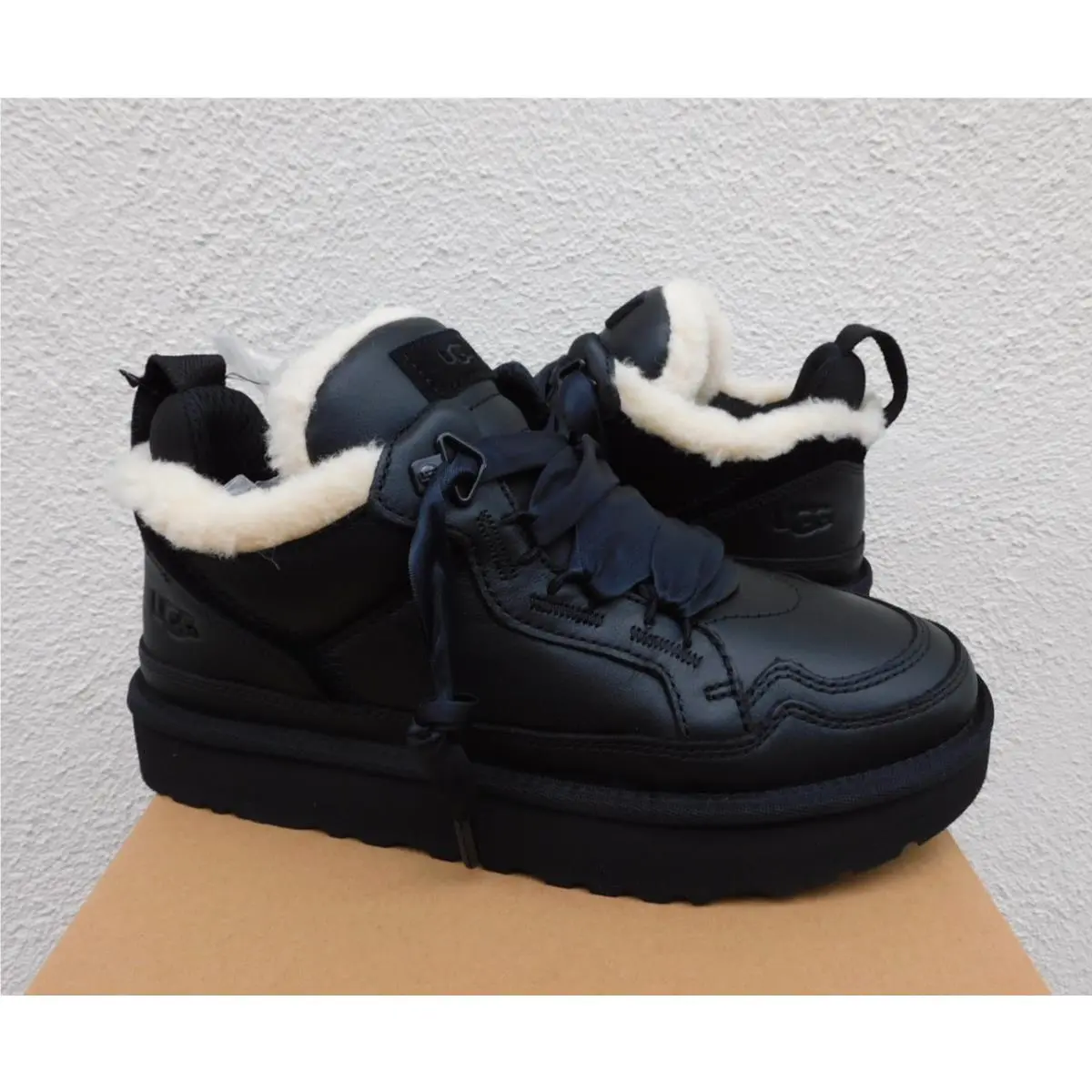 UGG shoes - UGG Lowmel Leather - Lowmel Leather - Black (UPC: 198605271106) 0
