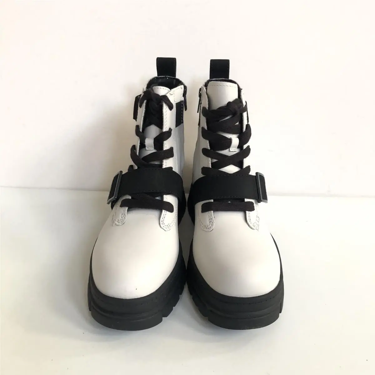 UGG shoes - UGG ASHTON SHOE - ASHTON SHOE - White 1