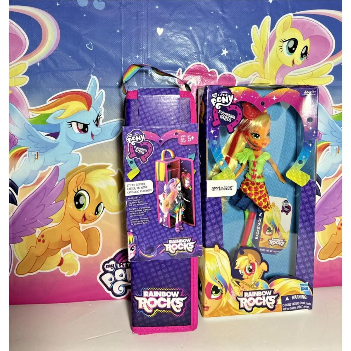 Hasbro My Little Pony Equestria Girls Applejack Rainbow Rocks w/ Locker Read