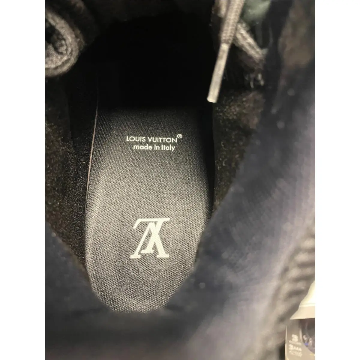 Louis Vuitton shoes - Discovery Line - Discovery Line - Black 6