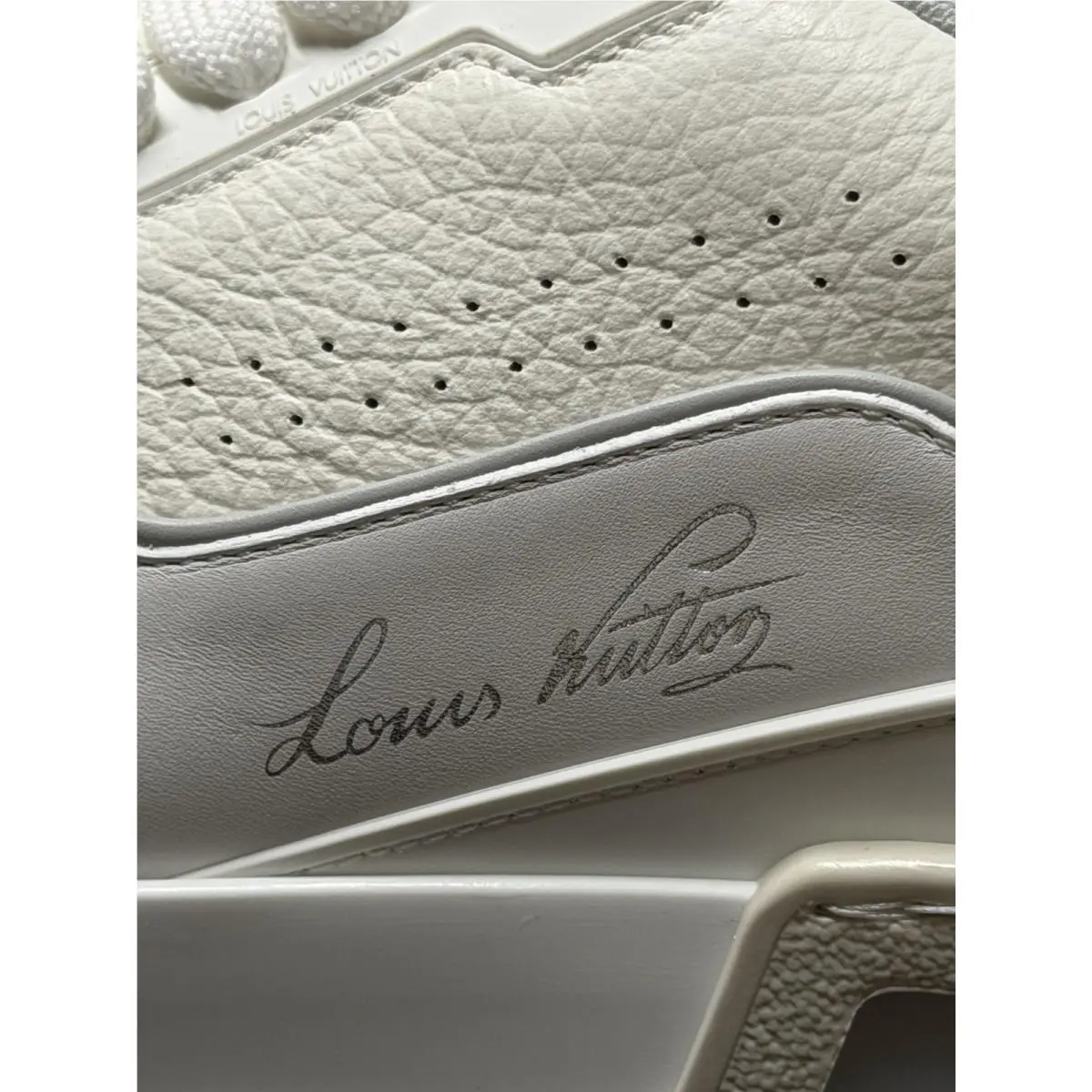 Louis Vuitton shoes - Louis Vuitton LV Trainer - Trainer - 1A8WAZ - White 5