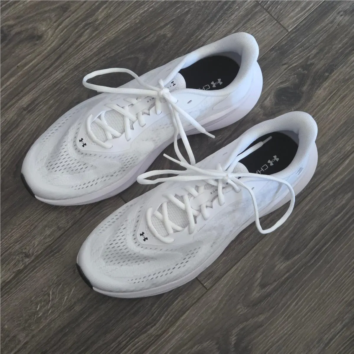 Under Armour shoes - UA Turbulence 3 - Turbulence - White 2