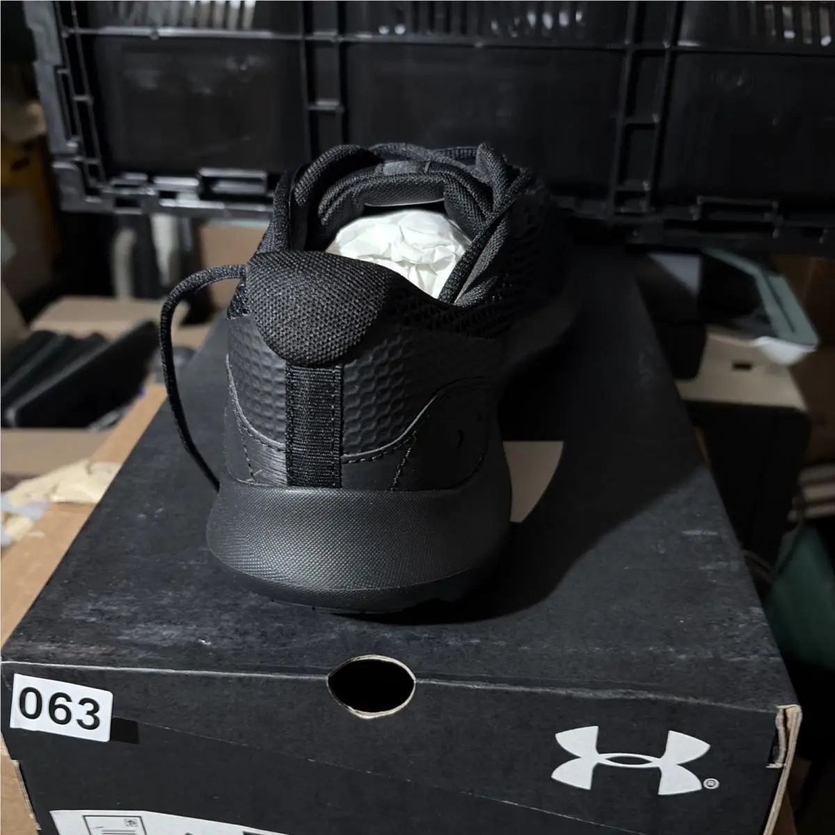 Under Armour shoes - UA Surge 3 - Surge - 3025596-001 - Black 2