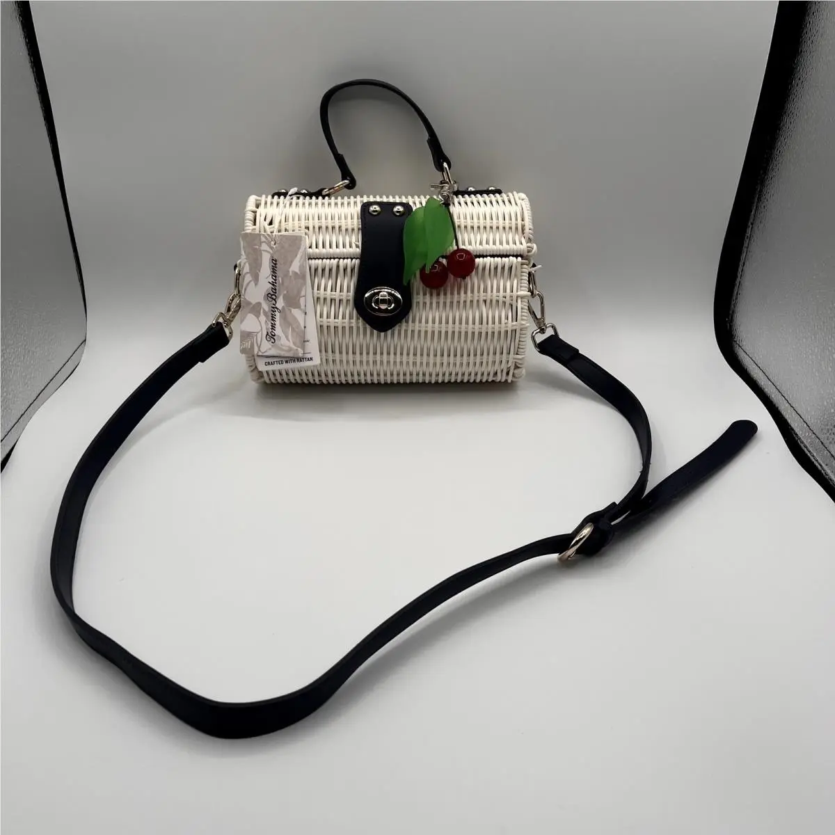 Tommy Bahama White Rattan Leather Strap Cherry Keychain Picnic Bag