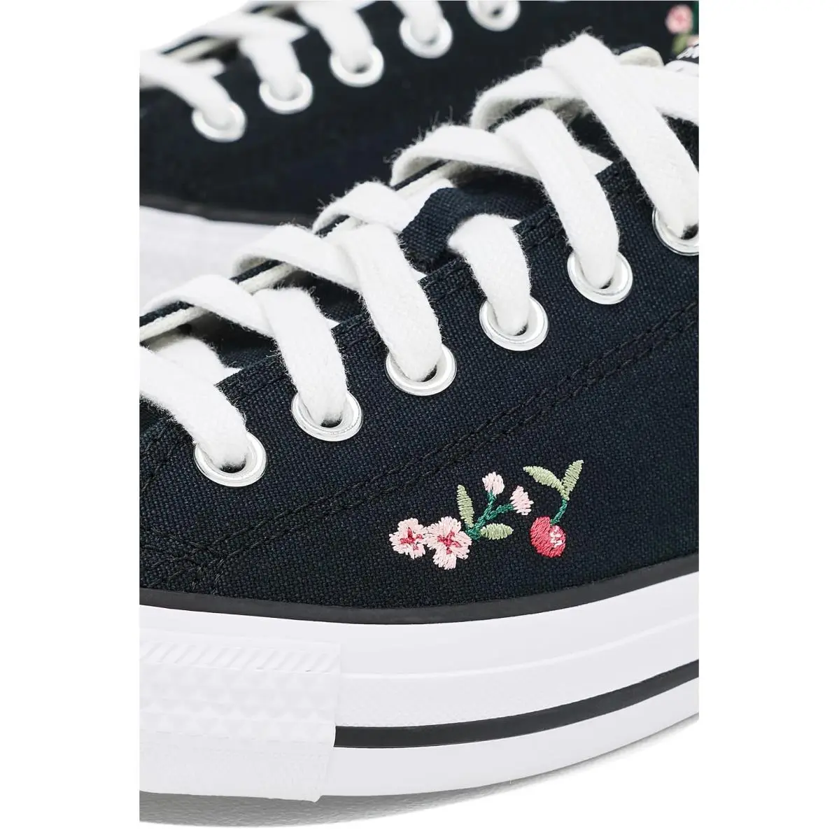 Converse shoes - Black/White/Red 11
