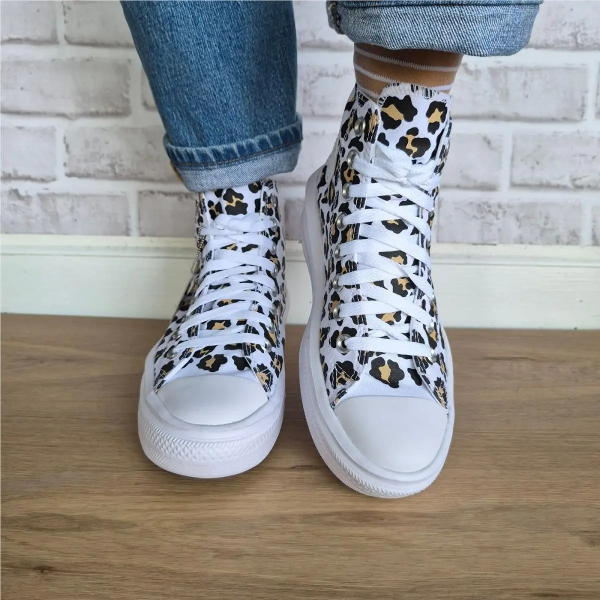 Converse shoes - Converse Chuck Taylor - Chuck Taylor - A07197C - White (UPC: 194434615227) 1