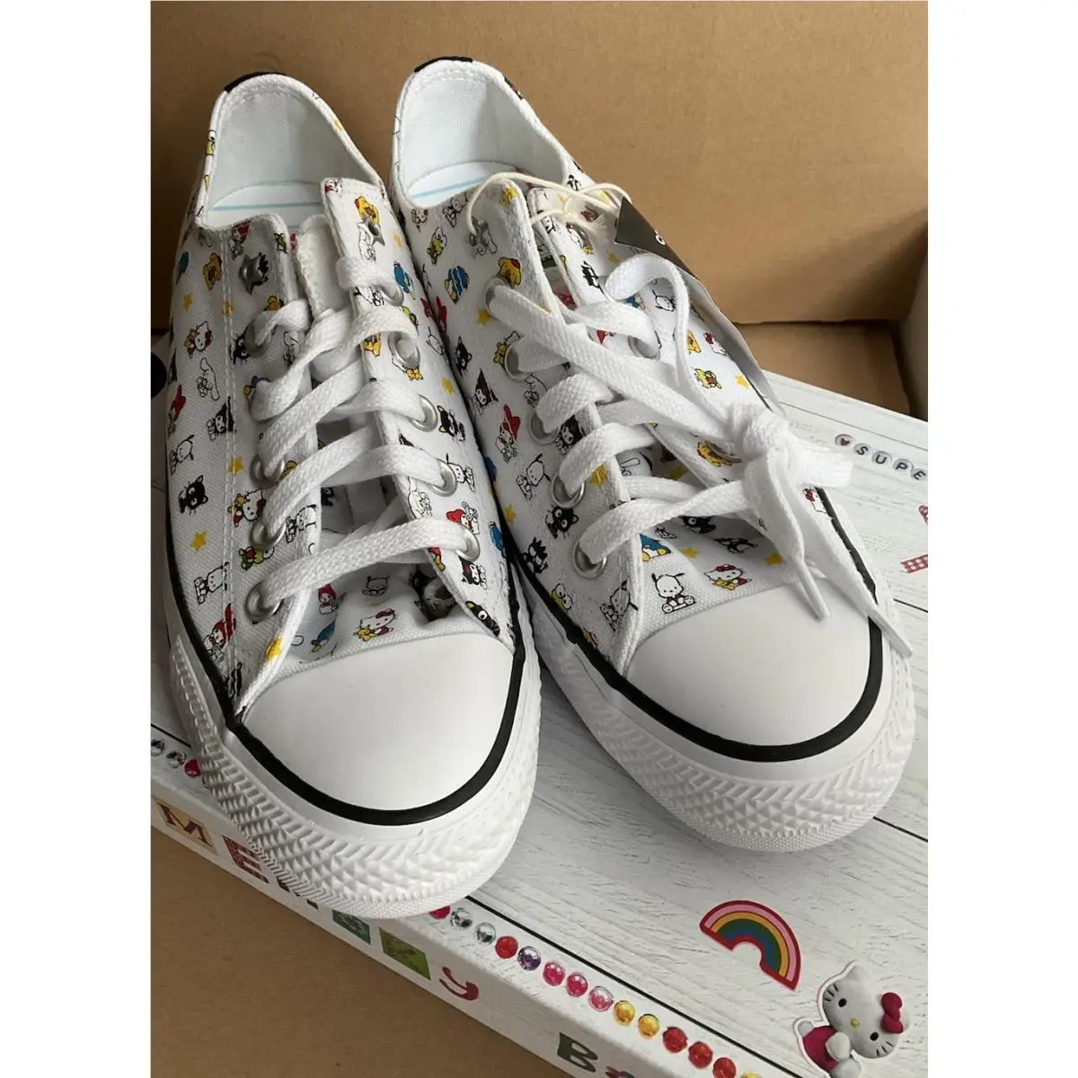 Converse shoes - White 5