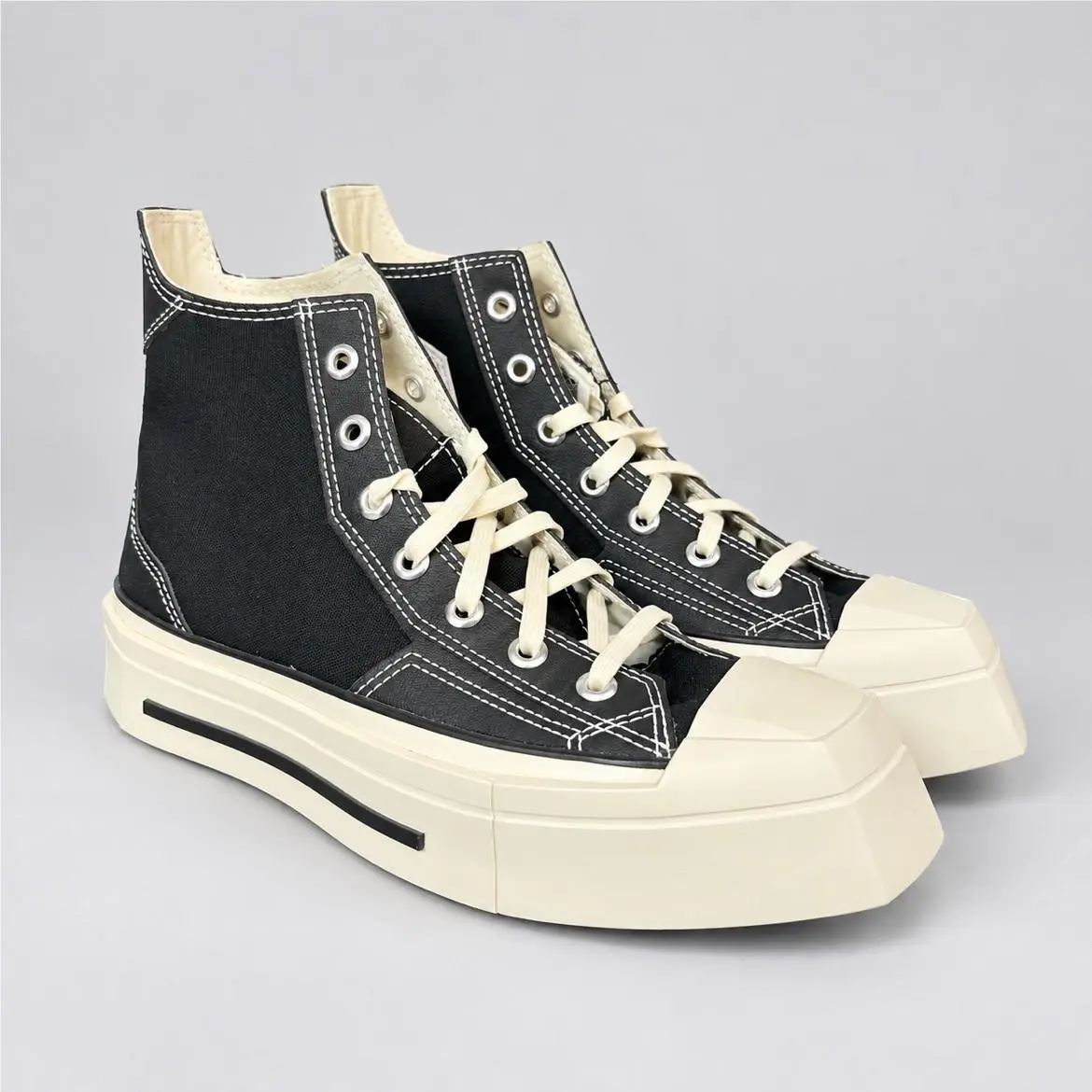 Converse shoes - Chuck 70 De Luxe Squared Hi - A06435C - Black 1