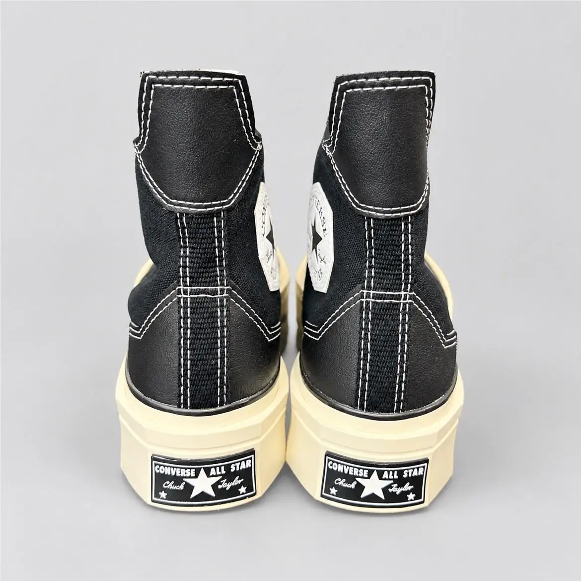 Converse shoes - Chuck 70 De Luxe Squared Hi - A06435C - Black 3