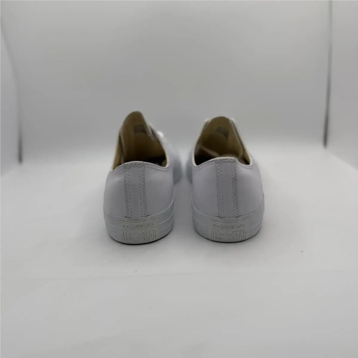 Converse shoes - Converse Chuck Taylor All Star Leather Ox - White 5