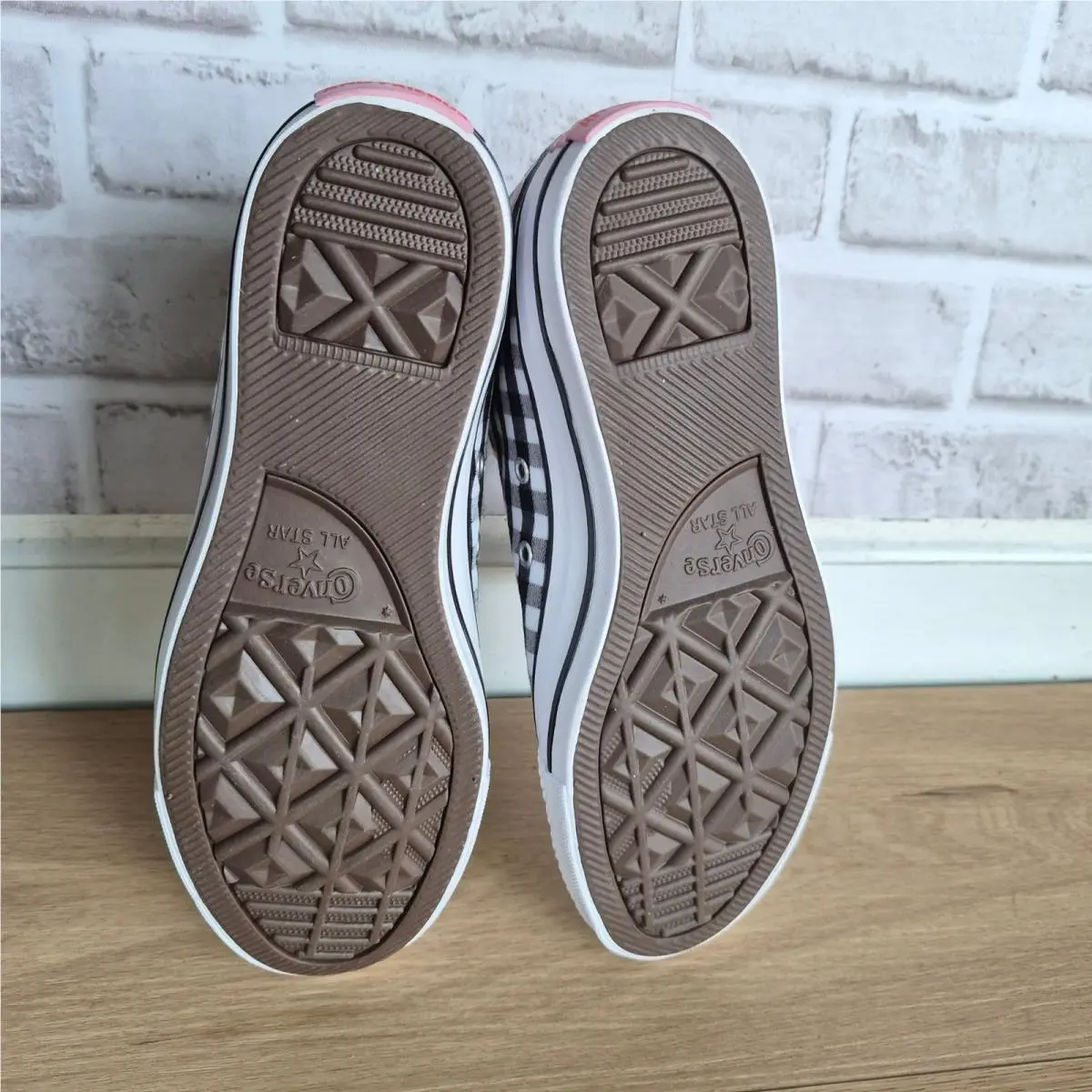 Converse shoes - Converse Hello Kitty And Friends Picnic - A17697 - Black (UPC: 194435988191) 4