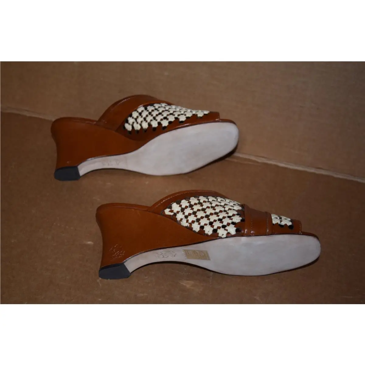 Tory Burch shoes - Woven Raffia Wedge - Woven Raffia Wedge - Brown 3