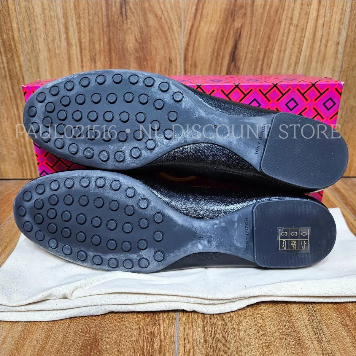 Tory Burch shoes - Black/Gold 6