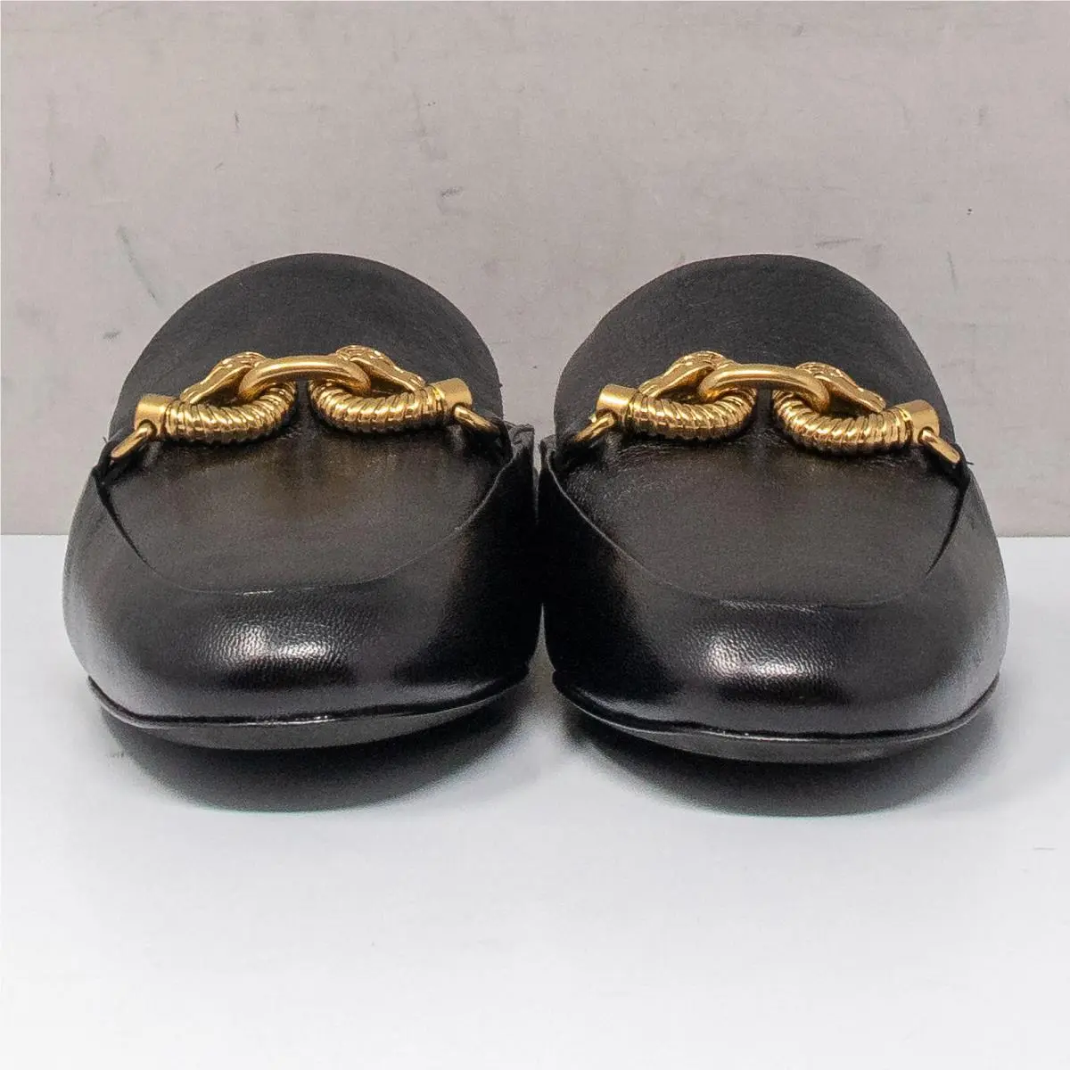 Tory Burch shoes - Jessa Pointed Toe Horse Head Buckle - Black (UPC: 196133952153) 4