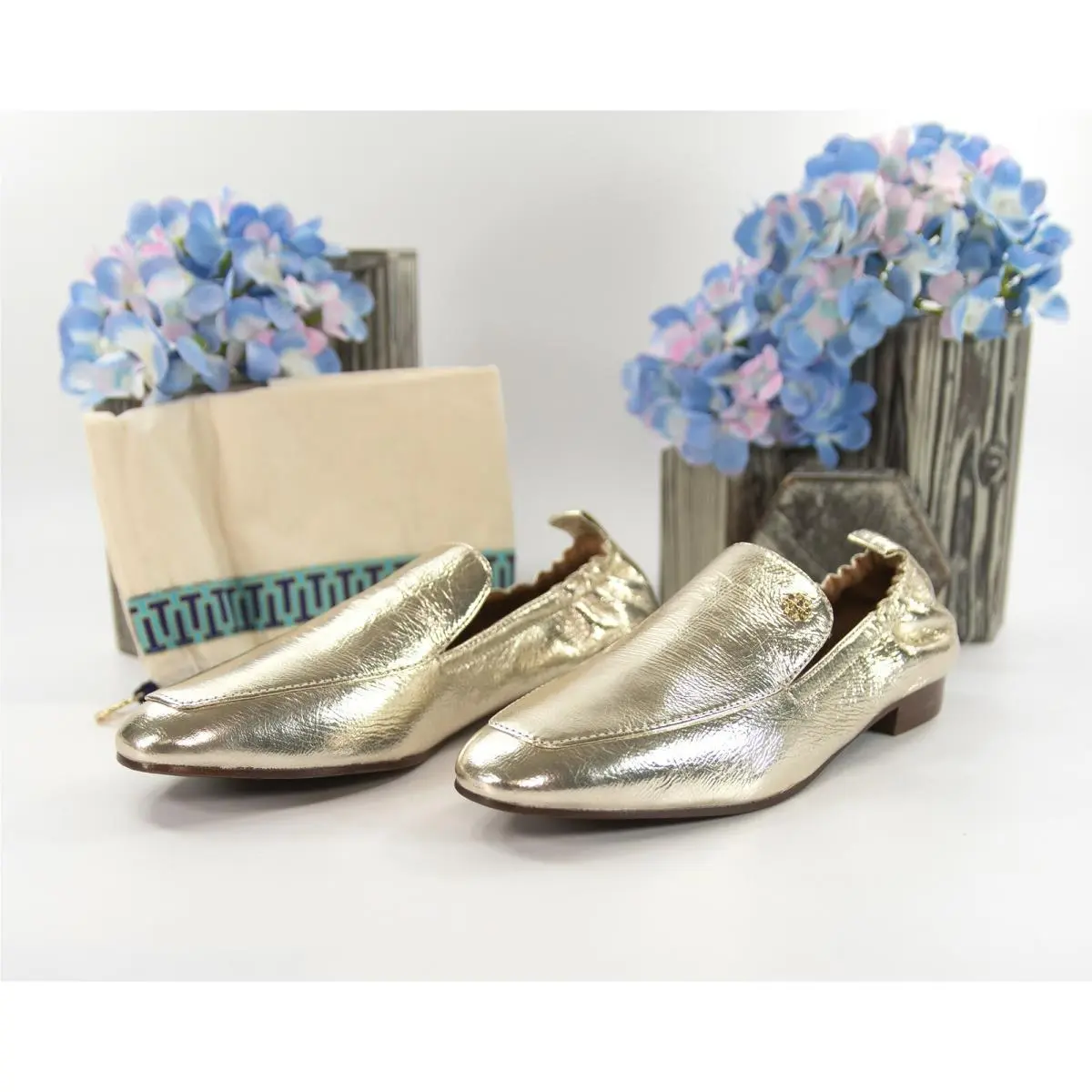 Tory Burch shoes - Gold (UPC: 190041814978) 1