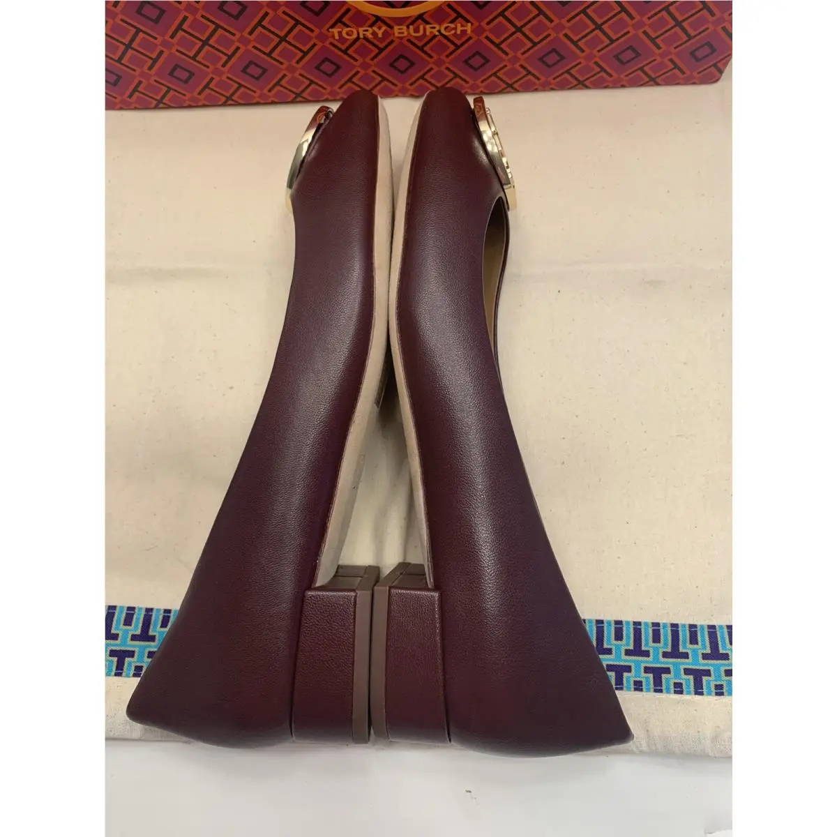 Tory Burch shoes - Tory Burch Logo - Logo - Malbec 1