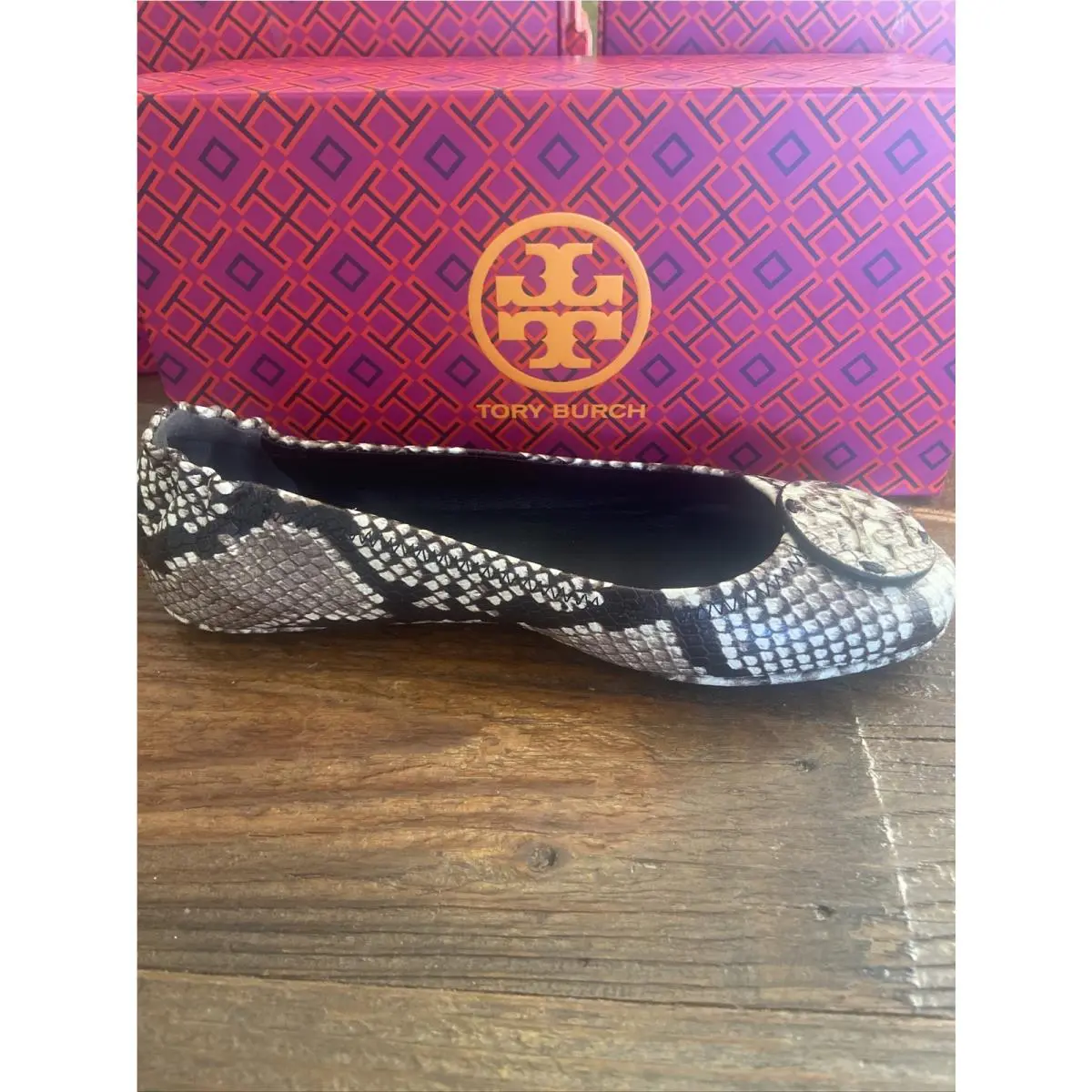 Tory Burch shoes - Tory Burch Logo - Logo - Multicolor (UPC: 192485525779) 8