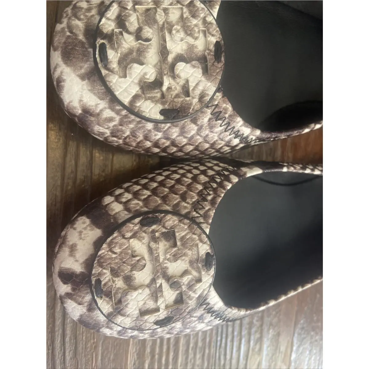 Tory Burch shoes - Tory Burch Logo - Logo - Multicolor (UPC: 192485525779) 9