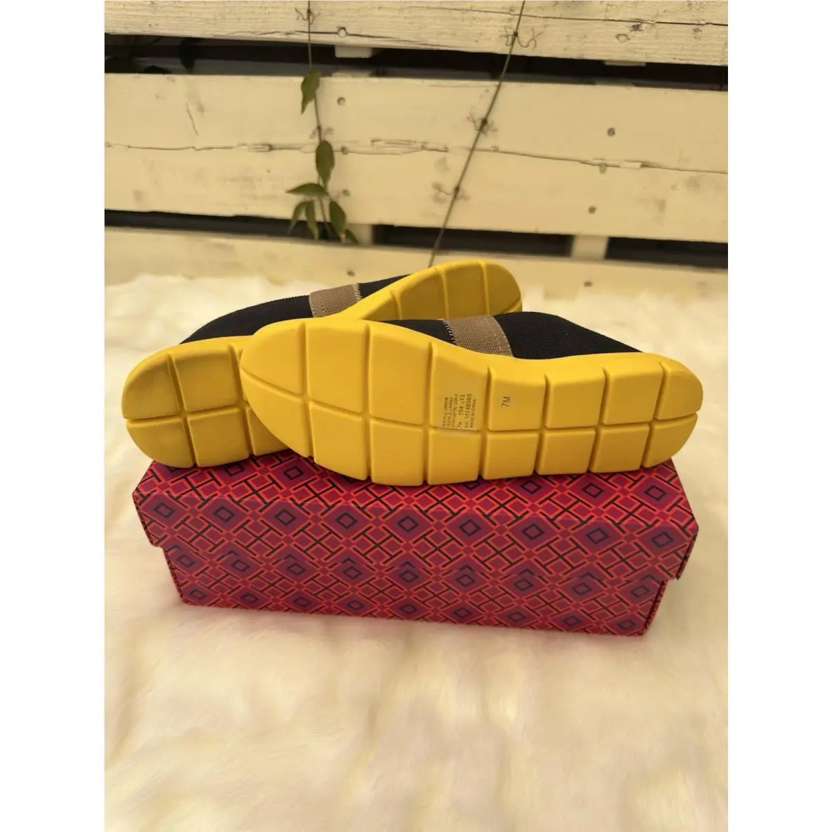 Tory Burch shoes - 11148565 - 11148565 - Bright Navy/Khaki/Tory Yellow (UPC: 0887712630127) 2
