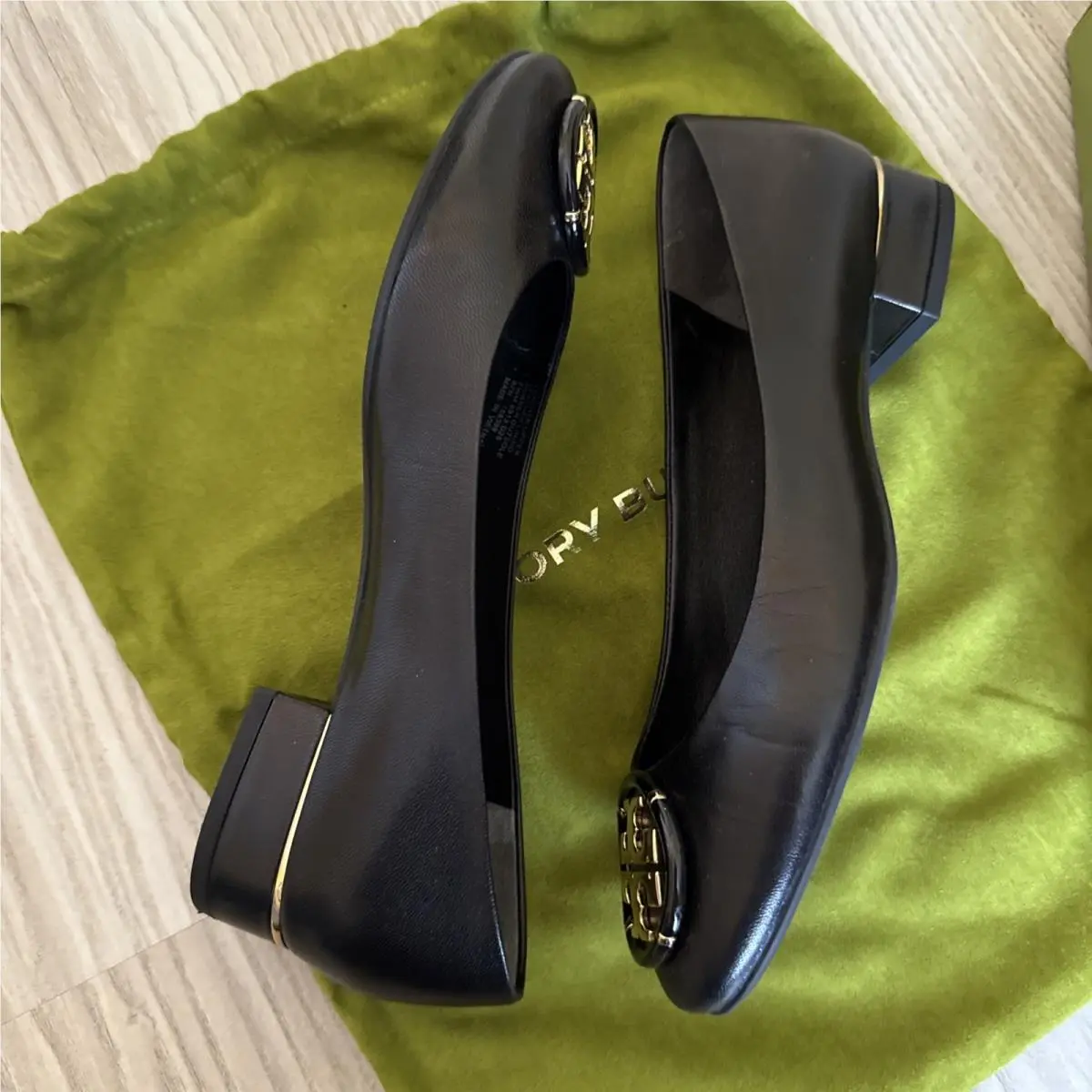 Tory Burch shoes - Tory Burch Logo - Logo - Black 3