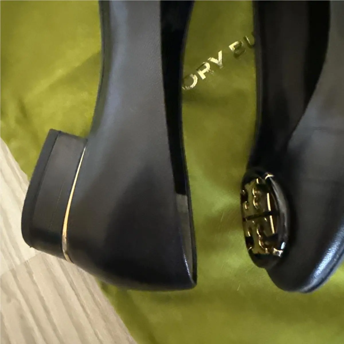 Tory Burch shoes - Tory Burch Logo - Logo - Black 4