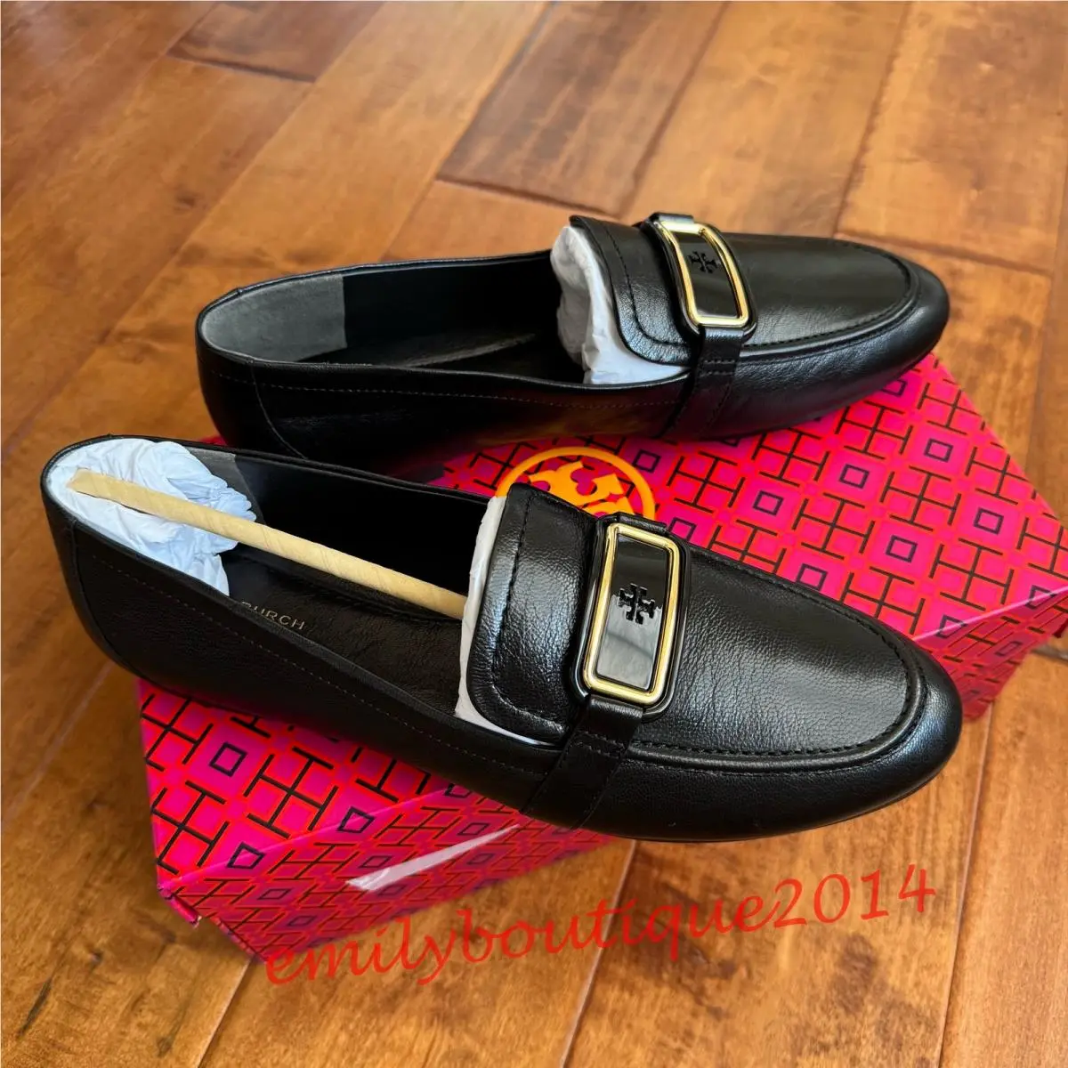 Tory Burch shoes - Tory Burch Logo - Logo - Black (UPC: 196133916728) 1