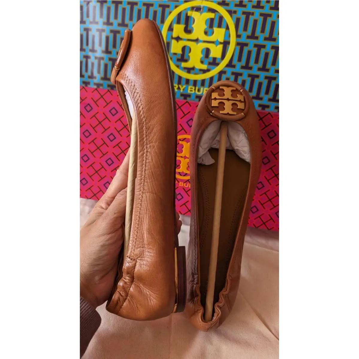 Tory Burch shoes - Tory Burch Logo - Logo - tan 1