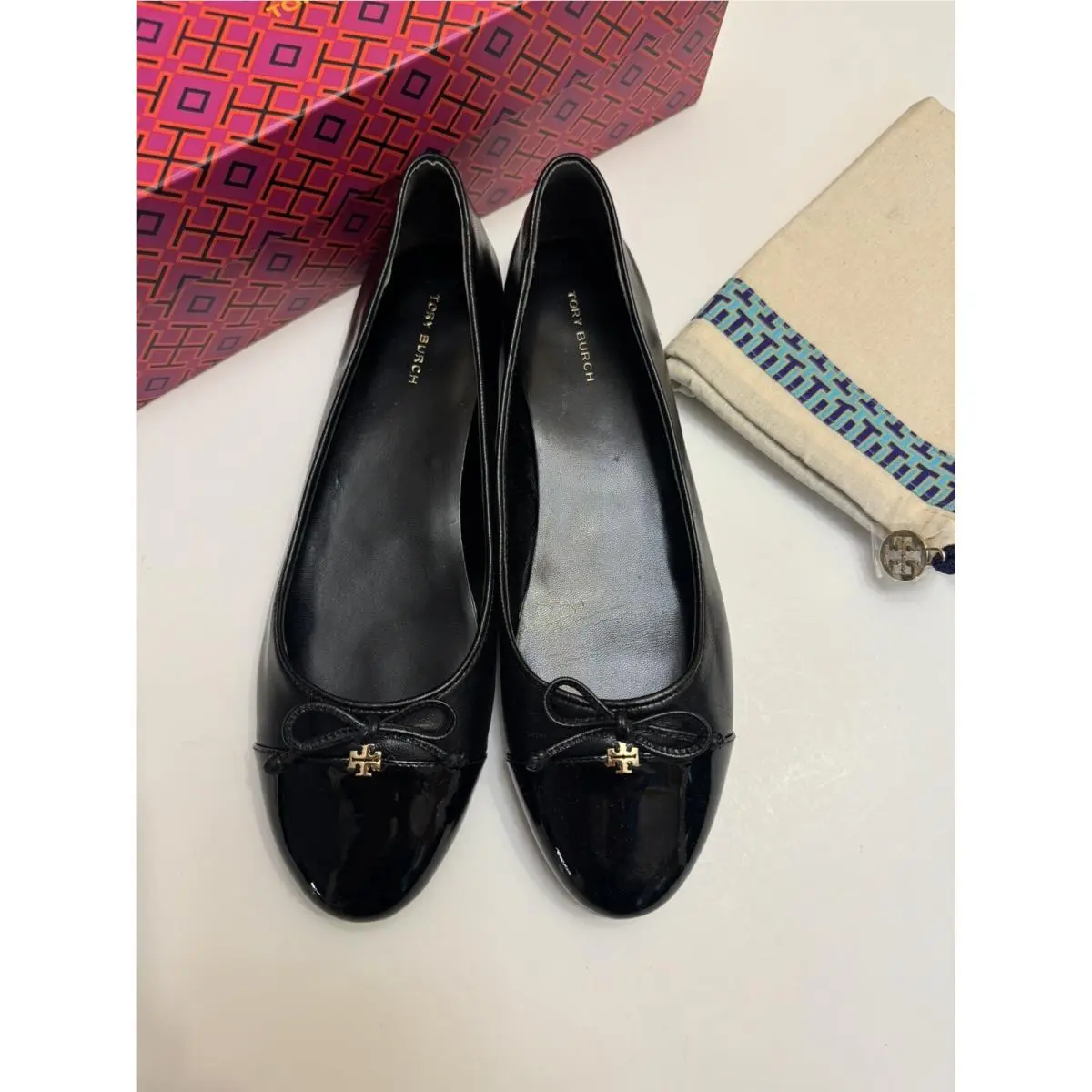 Tory Burch shoes - Tory Burch Logo - Logo - Black 2