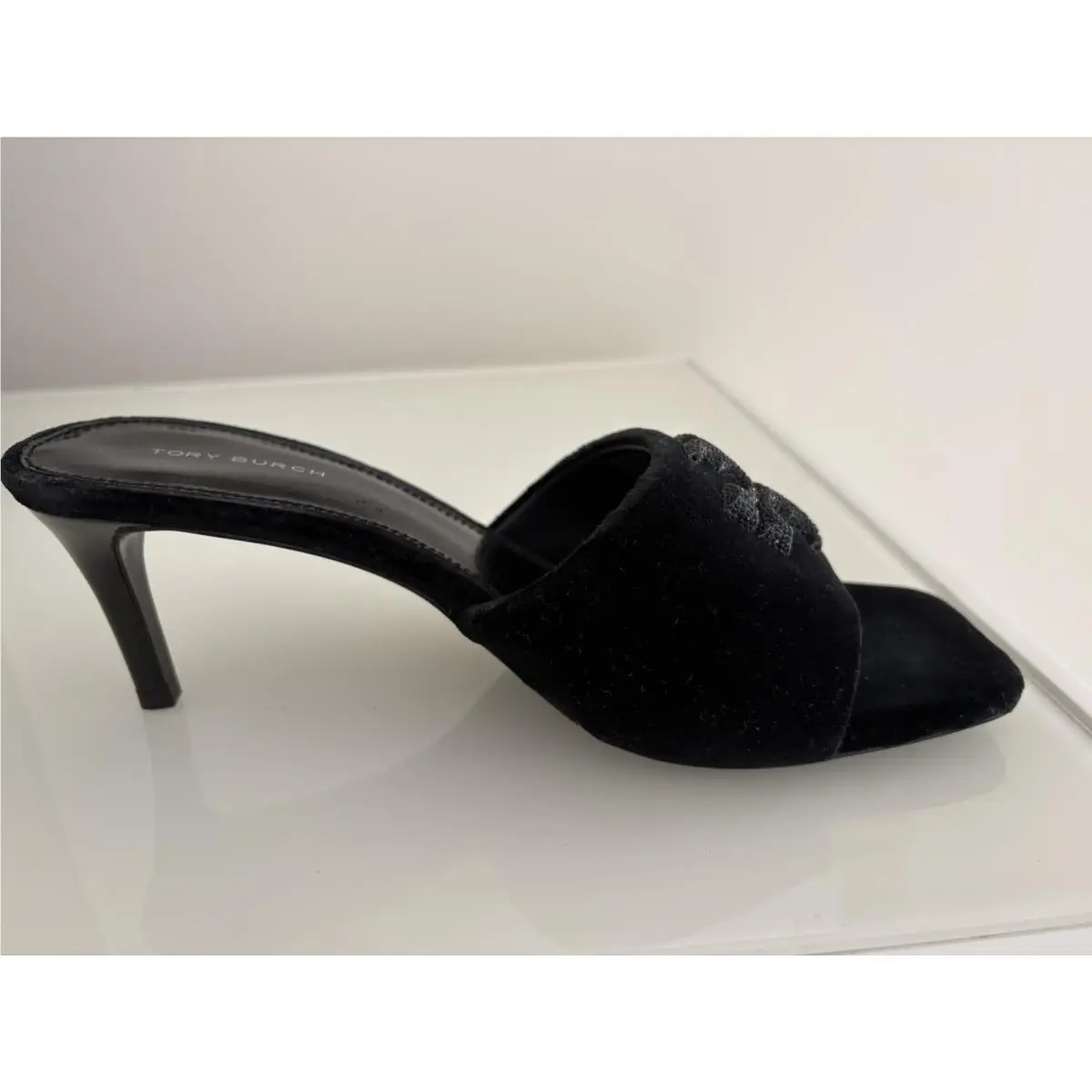 Tory Burch shoes - Tory Burch Logo - Logo - Black 5