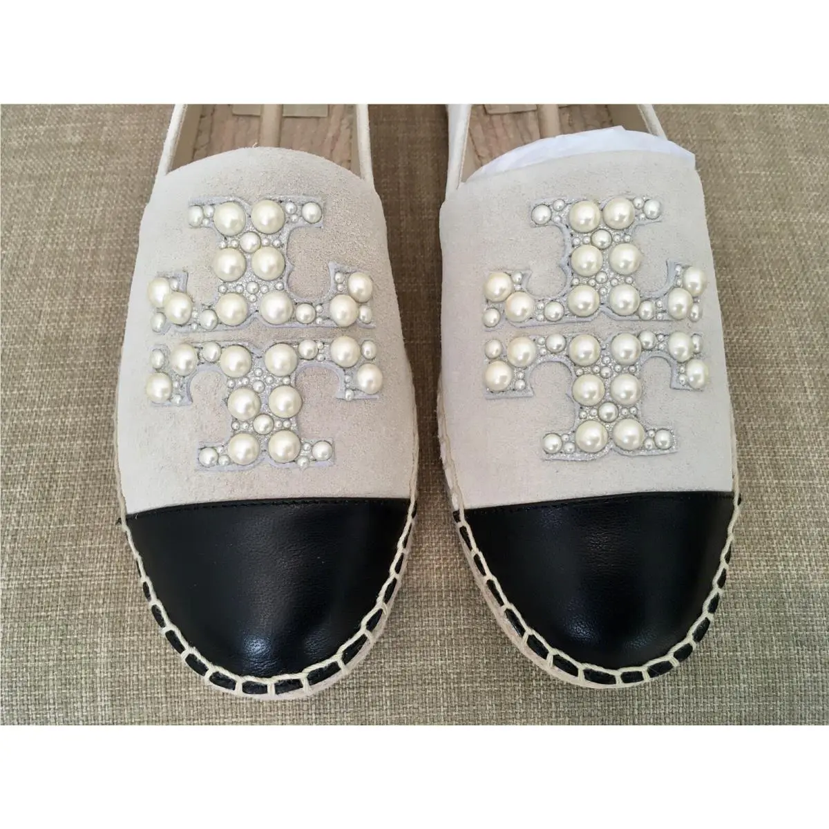 Tory Burch shoes - Tory Burch Logo - Logo - Black 1