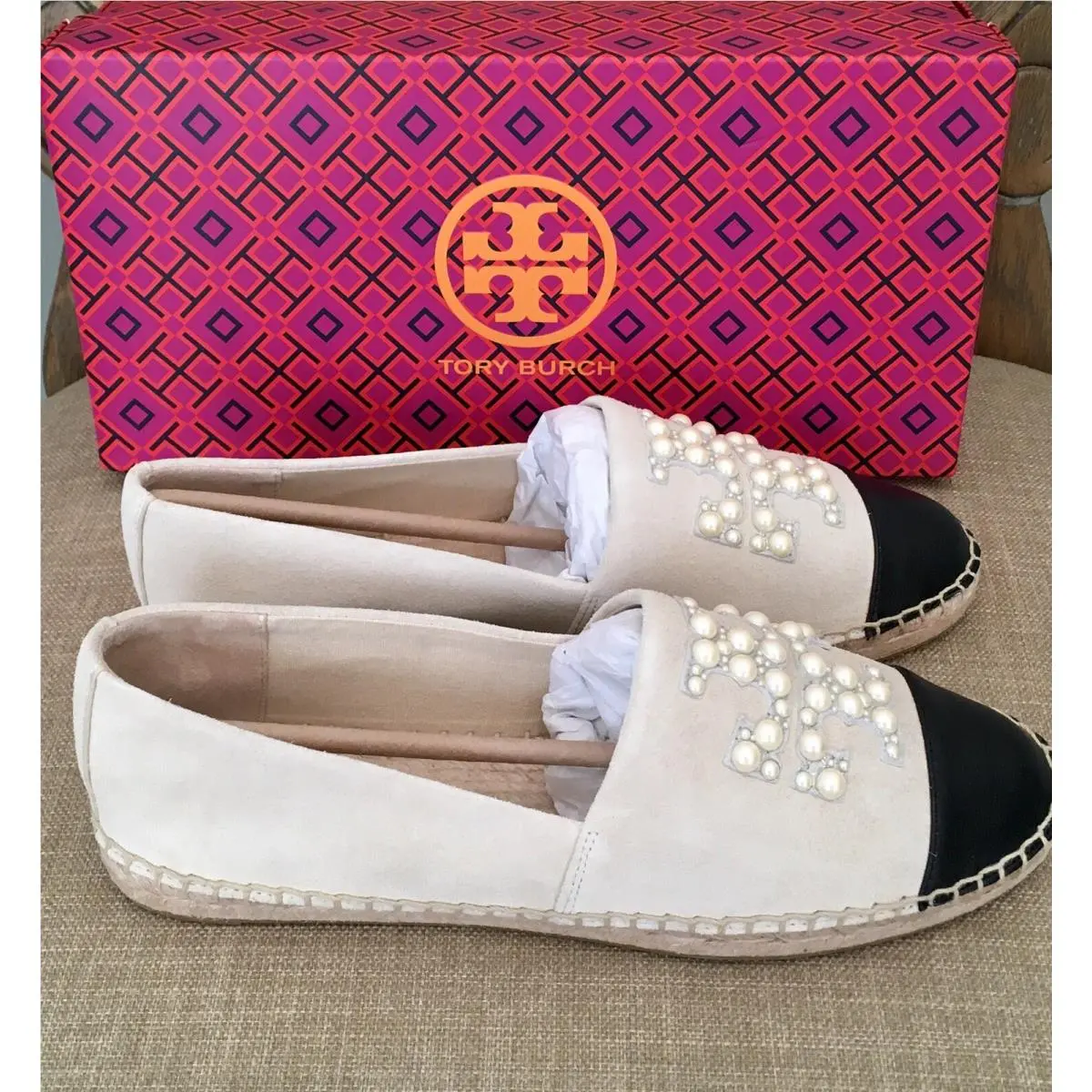 Tory Burch shoes - Tory Burch Logo - Logo - Black 2