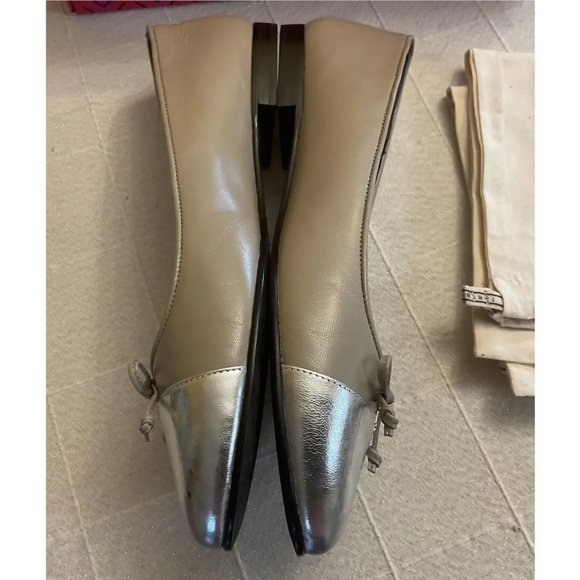 Tory Burch shoes - Oyster/silver 10